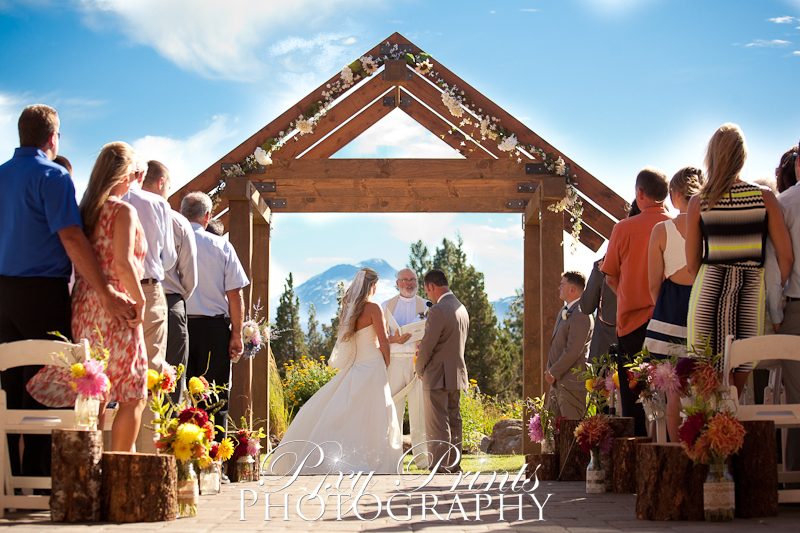 Aspen Lakes Oregon Wedding-1011