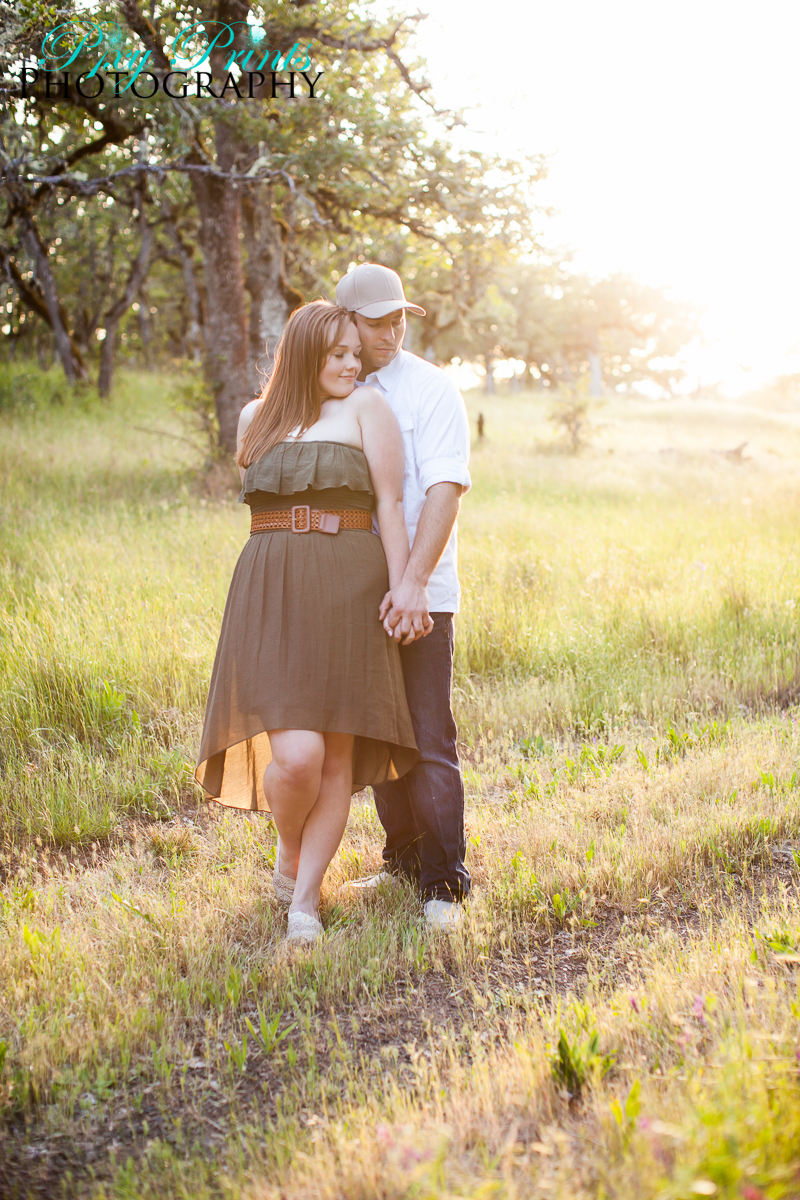 sunset engagement pictures