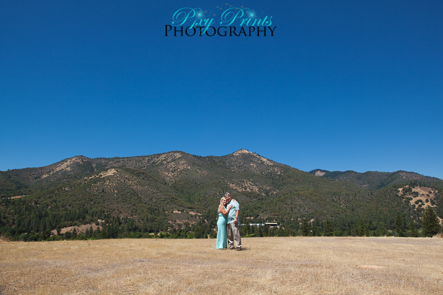 wedding at Red Lily Vineyards